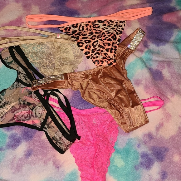 Victoria Secret - Picture 3 of 12